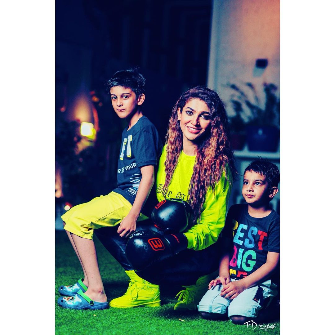 Sana Fakhar with her Kids - Latest Pictures