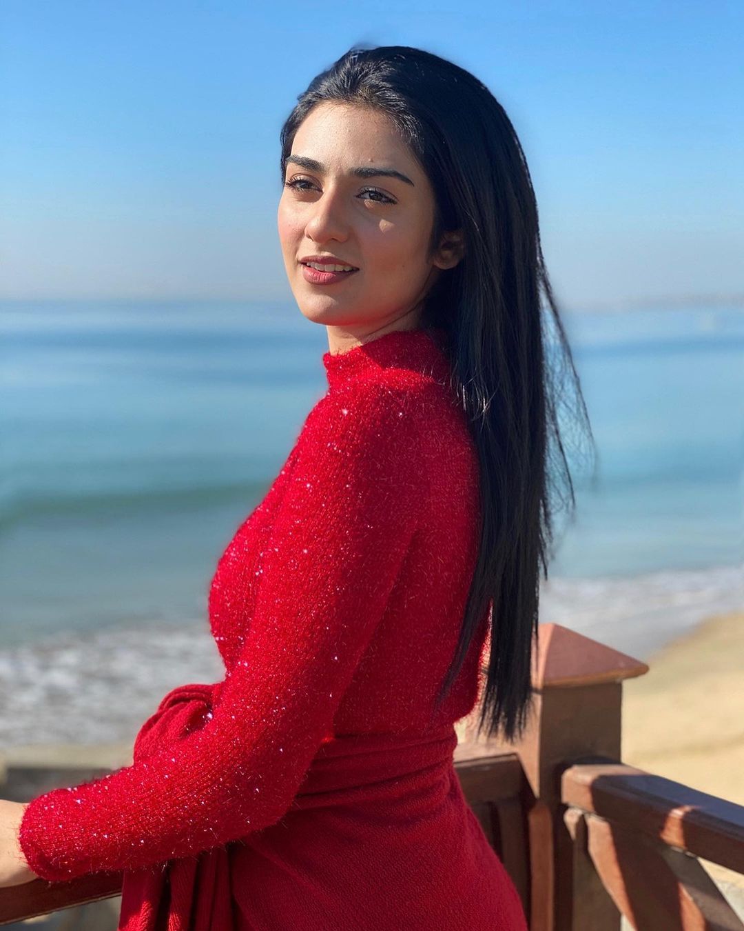 Sarah Khan and Falak Shabbir Beautiful Pictures from Beach