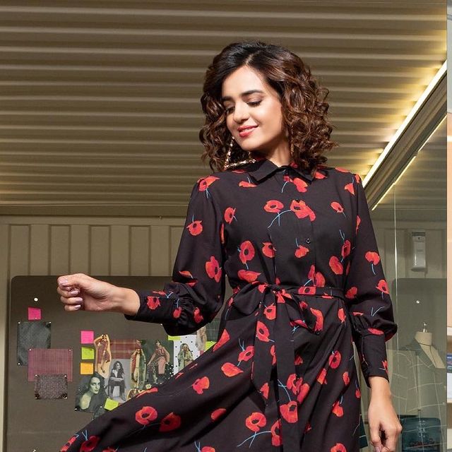 Sumbul Iqbal Featured In Lulusar's Latest Collection