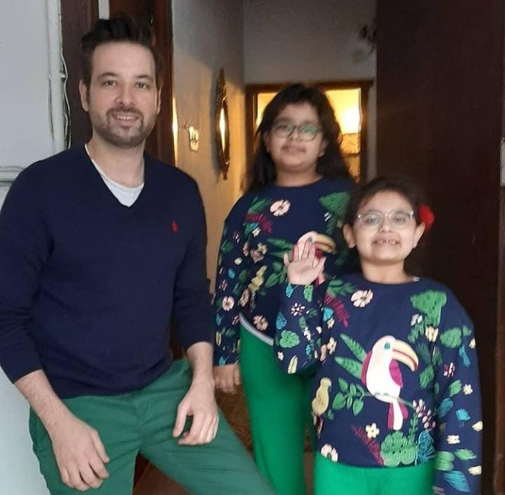 Mikaal Zulfiqar Spent Christmas Holiday With Daughters