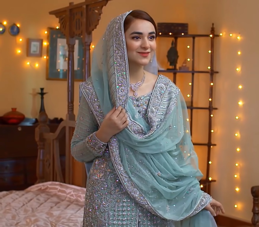 10 Beautiful Dresses Worn By Yumna Zaidi In Raaz e Ulfat | Reviewit.pk