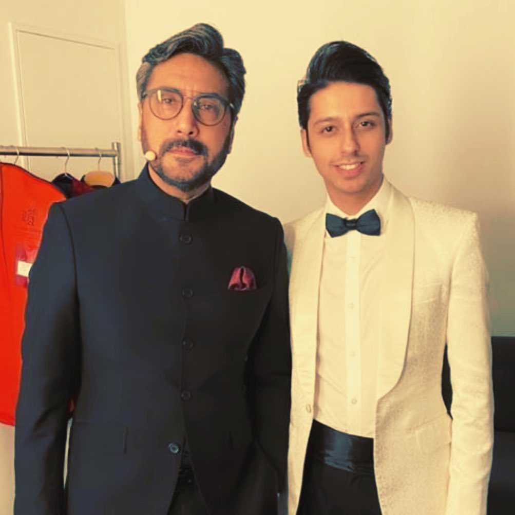 Most Elegant Suits Adnan Siddiqui Has Worn Recently