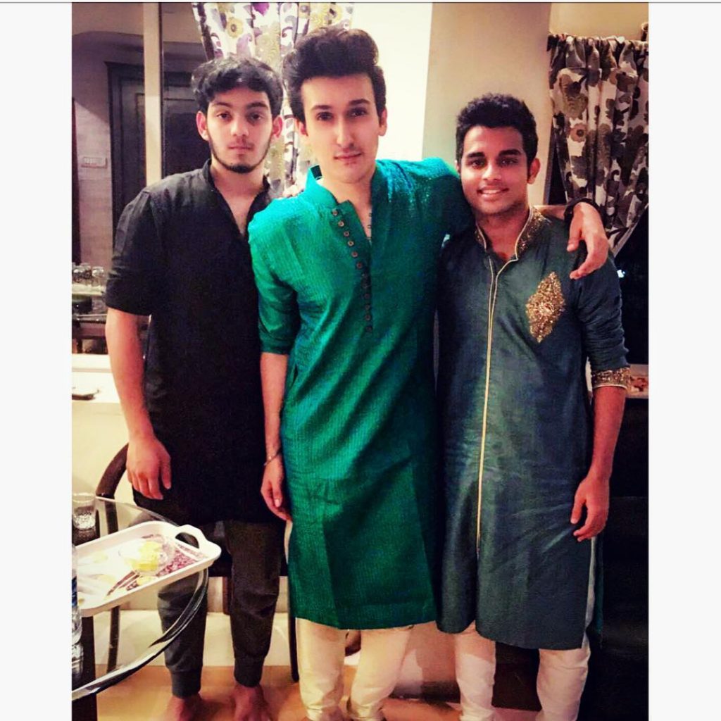 Govinda Son | 10 Praiseworthy Pictures