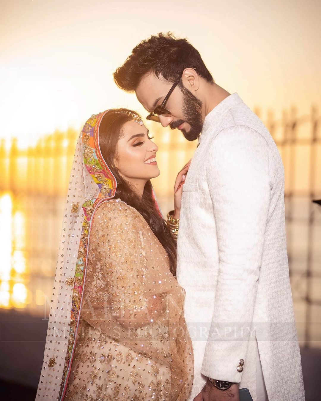 Aima Baig Sister Komal Baig Wedding Pictures Reviewit.pk