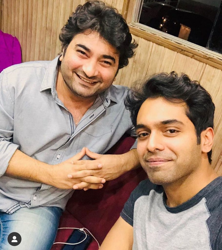 Off-Screen Pictures of Danish Nawaz With Fellow Friends