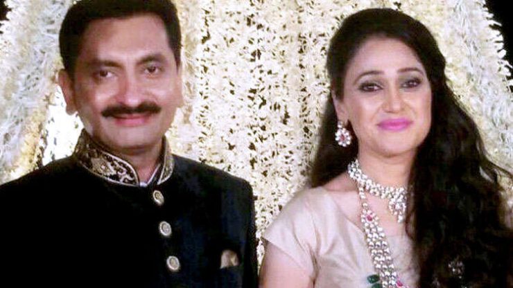 Disha Vakani Husband | 10 Bewitching Pictures | Reviewit.pk