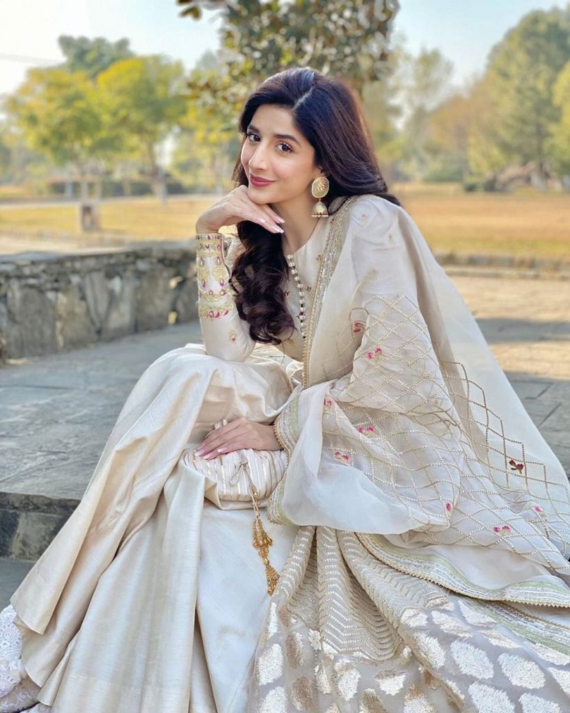 Mawra Hocane Looks Exquisite in these Ivory Ensembles