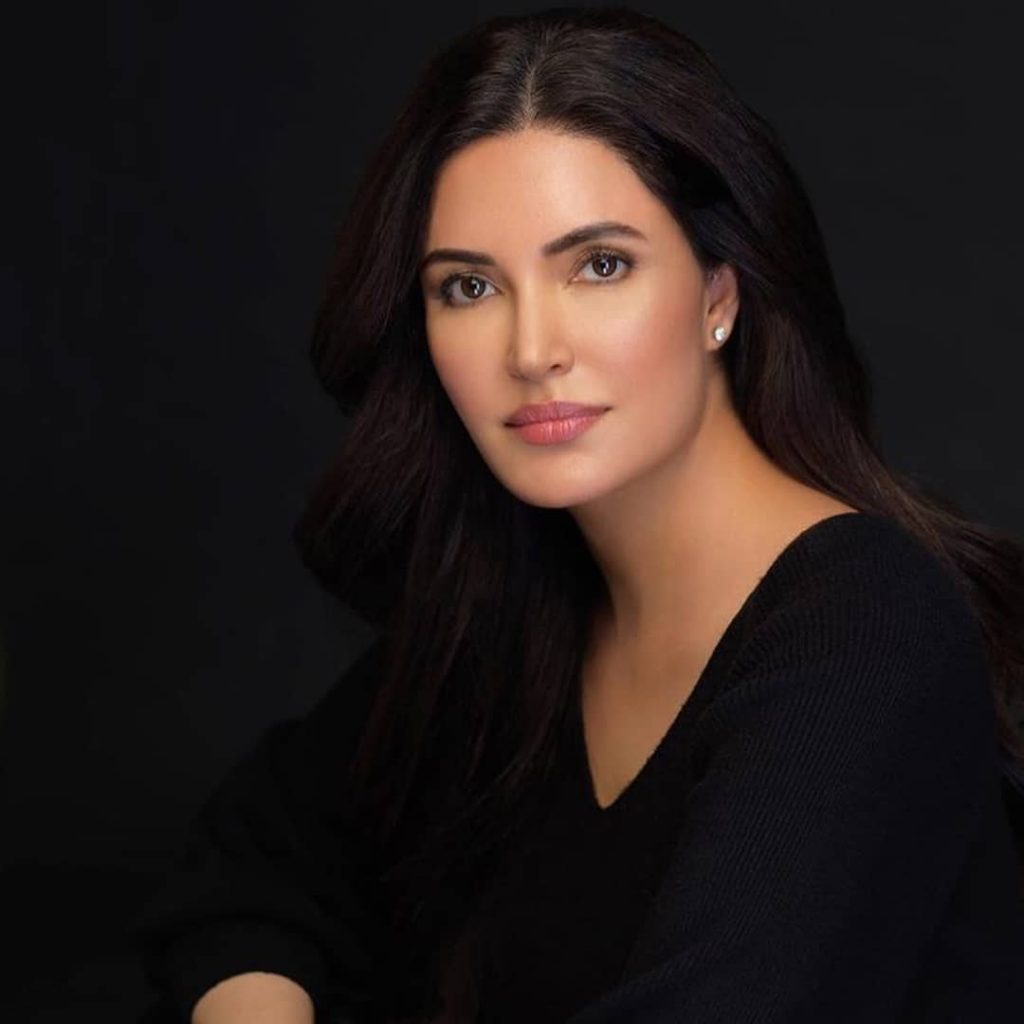 Fazeela Abbasi Striking Resemblance With Katrnia Kaif