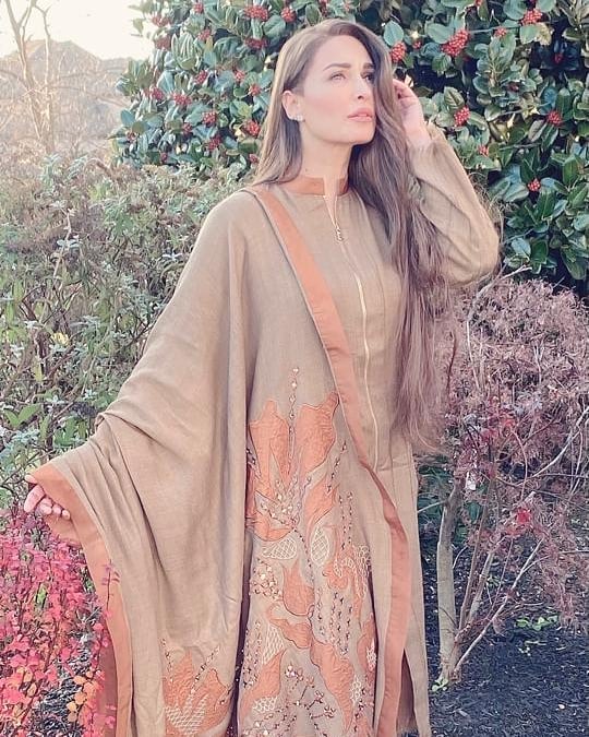 Latest Trendy Eastern Dresses of Reema Khan