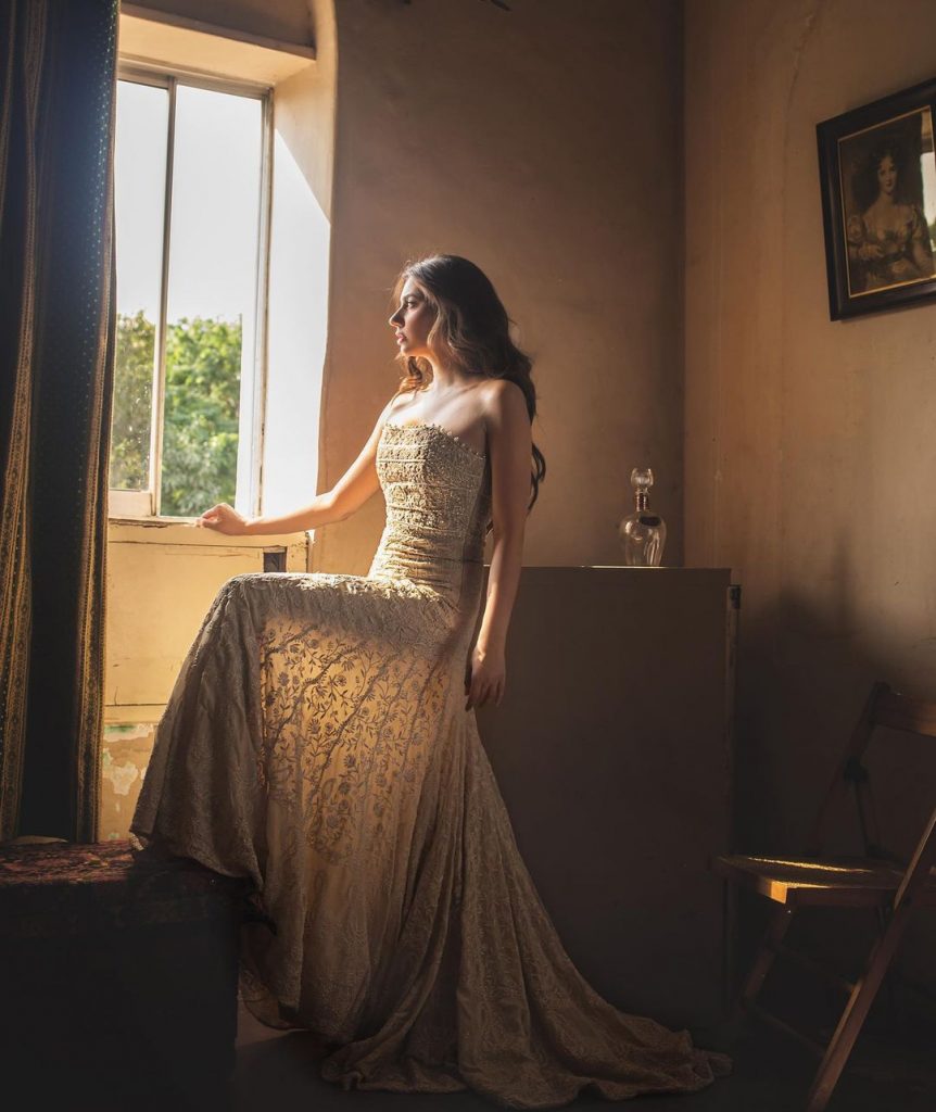 Latest Photoshoot Featuring The Stunner Mahira Khan