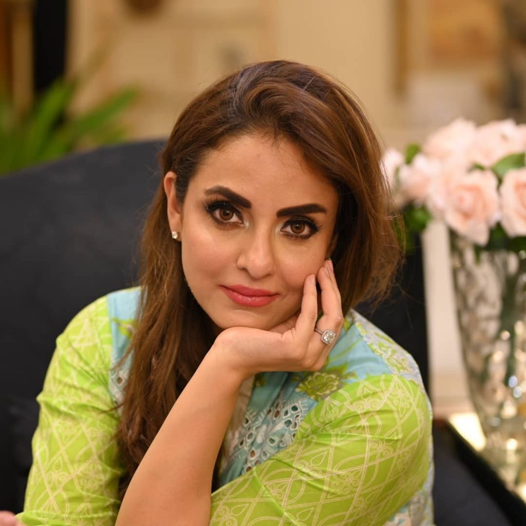 Nadia Khan Got Engaged