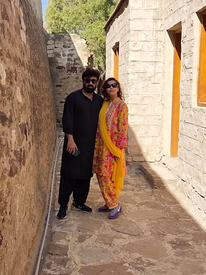 Nida Yasir and Yasir Nawaz Visited Ranikot Fort, Sindh