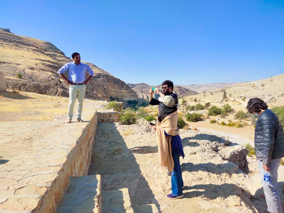 Nida Yasir and Yasir Nawaz Visited Ranikot Fort, Sindh