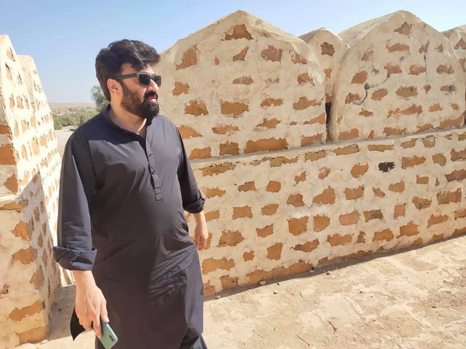 Nida Yasir and Yasir Nawaz Visited Ranikot Fort, Sindh