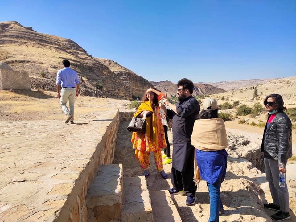 Nida Yasir and Yasir Nawaz Visited Ranikot Fort, Sindh