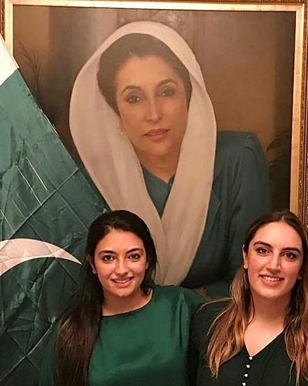 Five Times Asifa Bhutto Looked Like Her Mother Benazir Bhutto