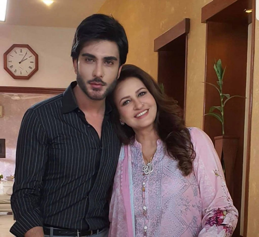 Favorite Co-Stars Of Saba Faisal