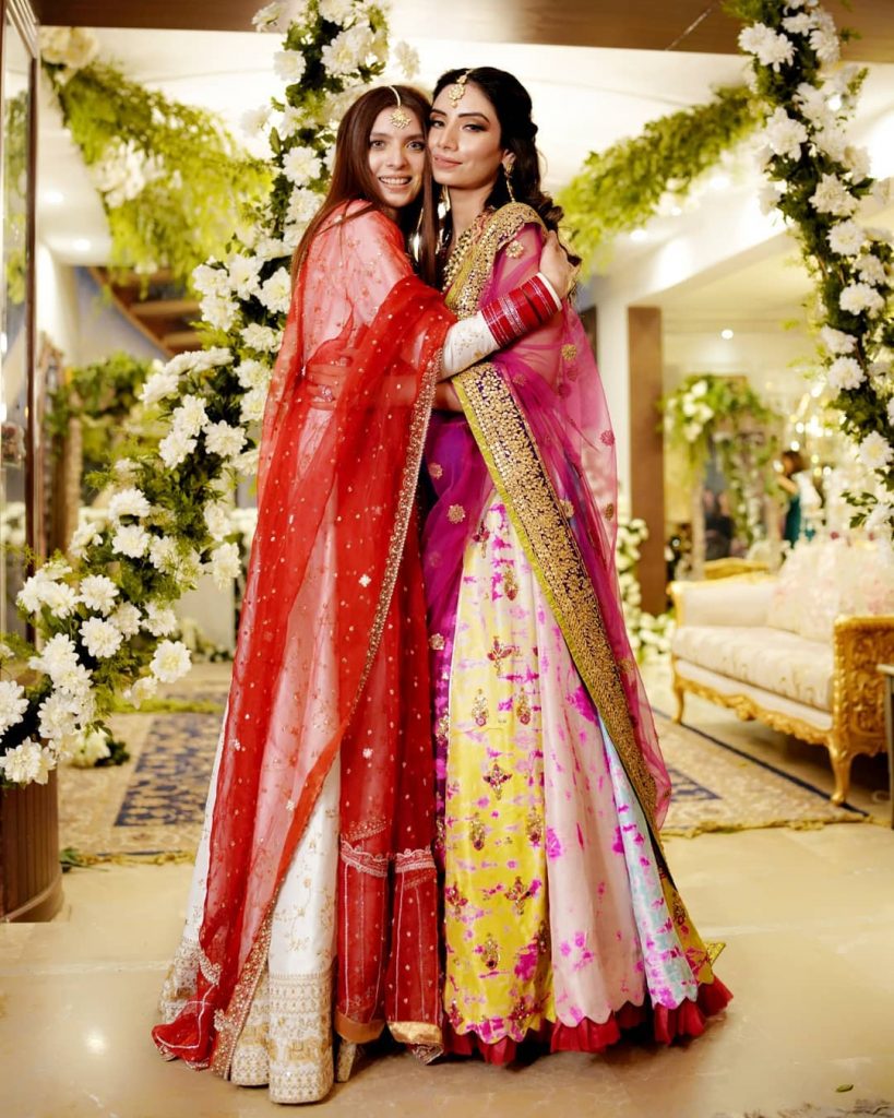 Saeeda Imtiaz Looking Stunning At Her Friend's Dholak