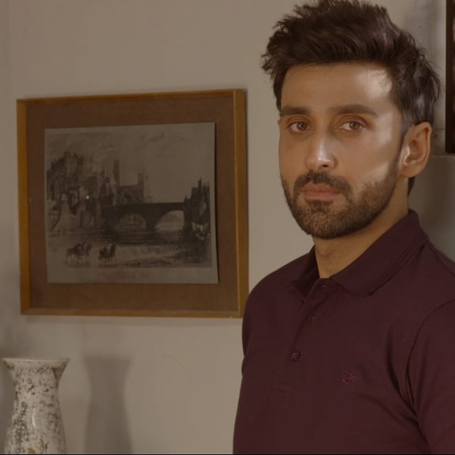 Intense Poses of Sami Khan That Will Melt Your Heart