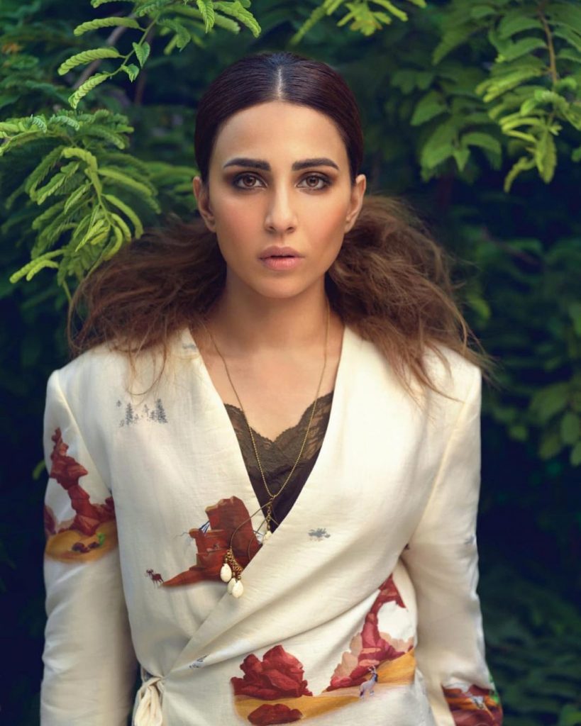 Best Pictures of Ushna Shah in Western Attire