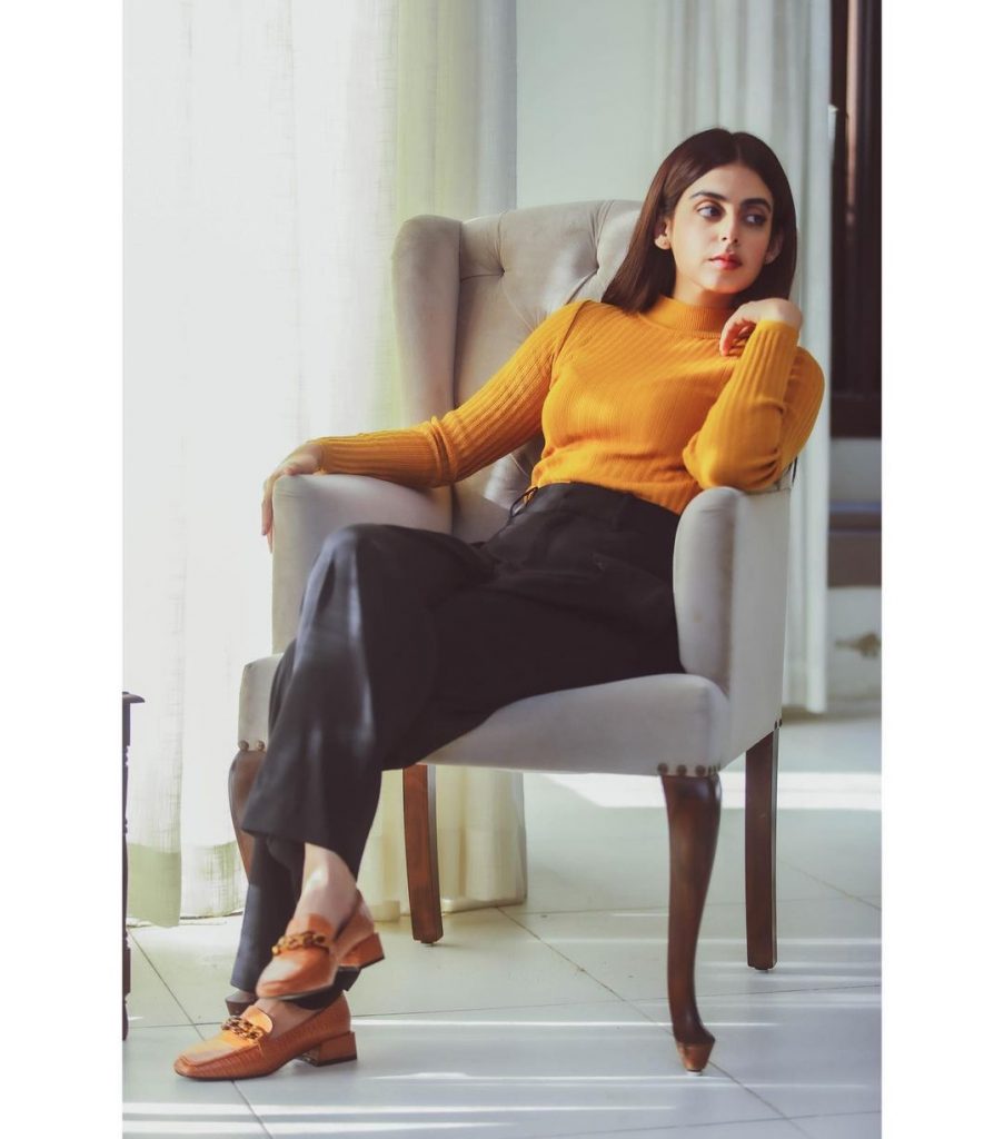 Yashma Gill Looks Super Chic In Long Turtleneck Outfit