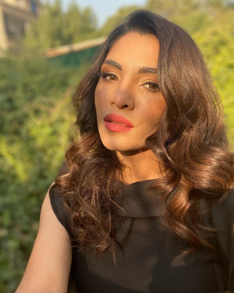 Unseen Gorgeous Pictures Of Zhalay Sarhadi