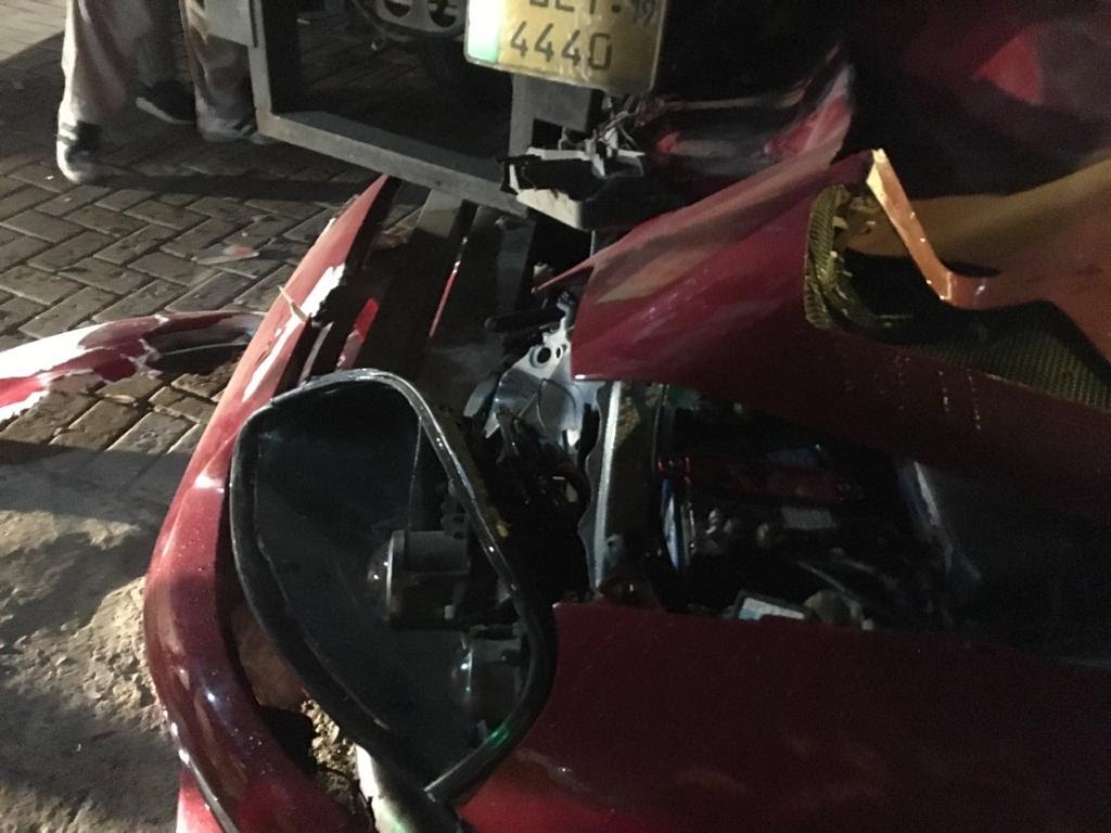 Shoaib Malik's Sports Car Crashes In Accident