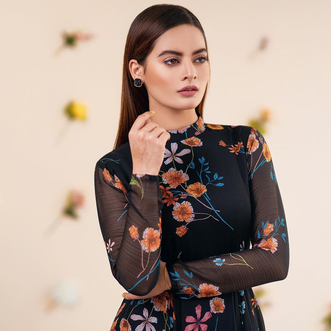 Aiman Khan and Minal Khan Latest Beautiful Photoshoot for Aiman Minal Closet