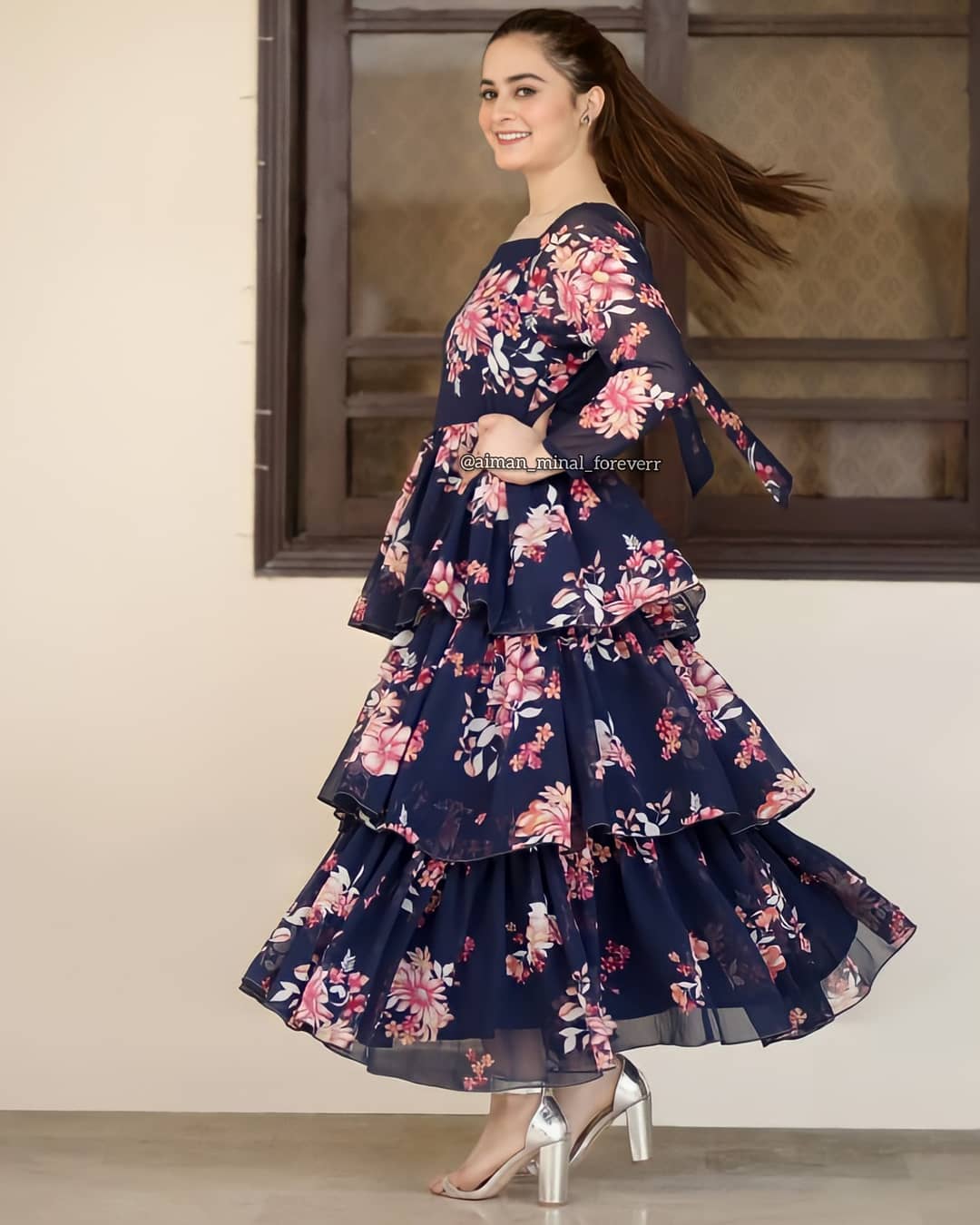 Aiman Khan and Minal Khan Latest Beautiful Photoshoot for Aiman Minal Closet