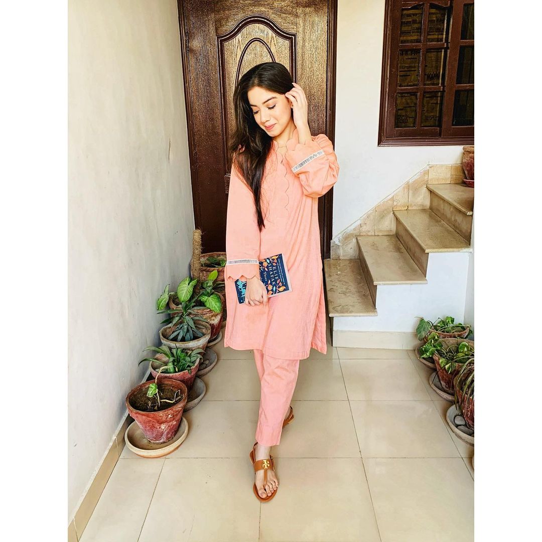 Latest Clicks of Beautiful Actress Arisha Razi Khan