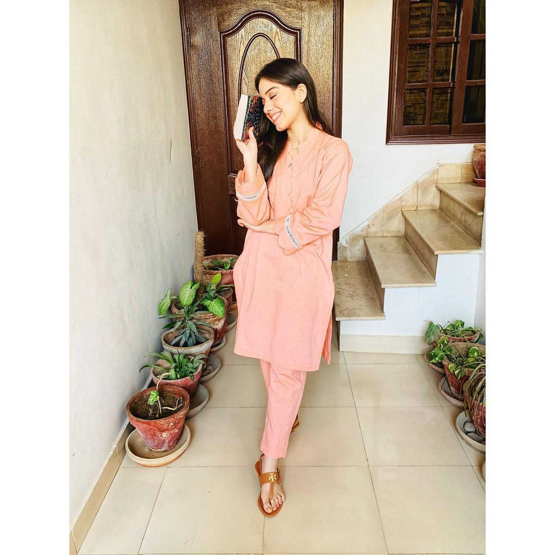 Latest Clicks of Beautiful Actress Arisha Razi Khan