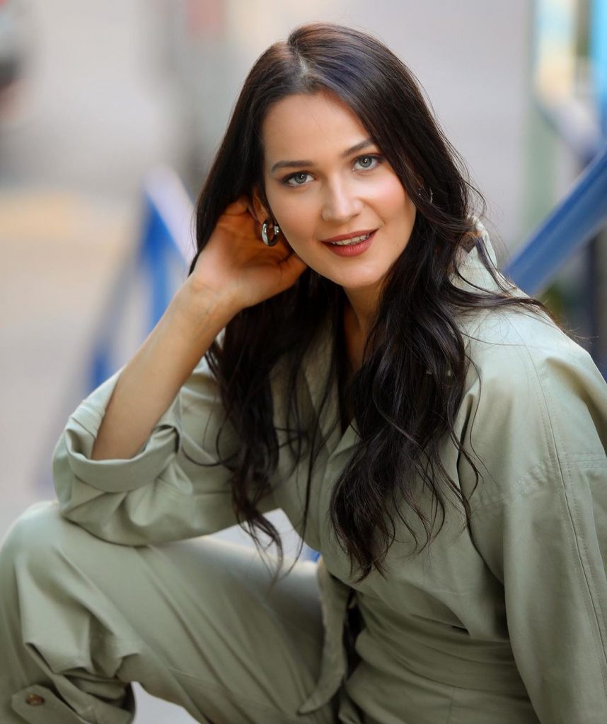 Ertugrul Actress Gulsim Ali Shines Bright In Latest Pictures