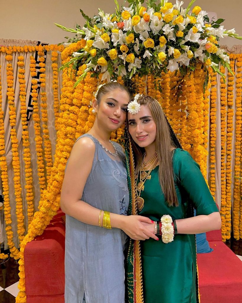 Hanish Qureshi Looks Stunning At Her Friend's Wedding