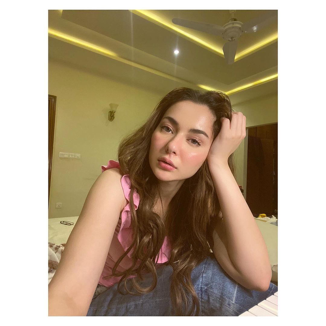 Latest Pictures of Gorgeous Actress Hania Aamir from Dubai