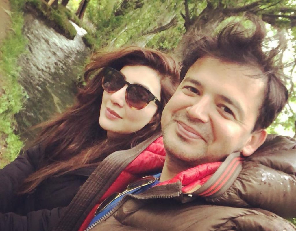 Ayesha Khan Shares New Year Picture With Husband | Reviewit.pk