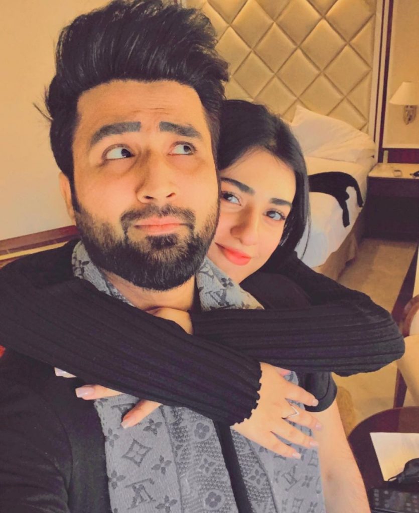 Falak Shabir Shares Selfies With Sarah Khan