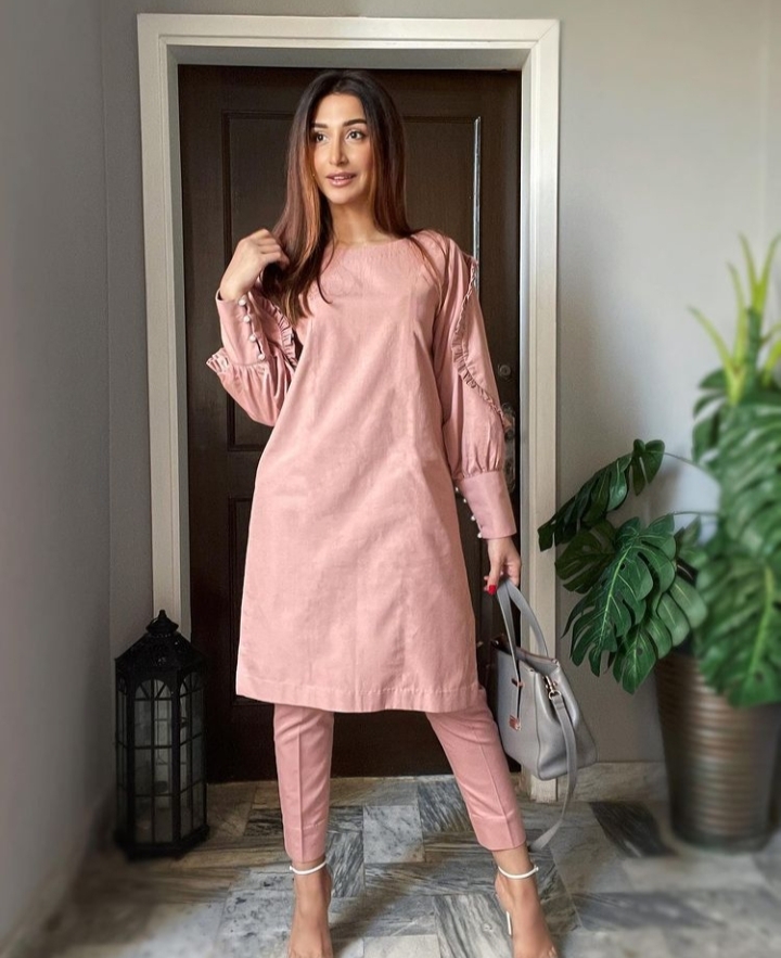 Hira Tareen Giving Serious Fashion Inspiration