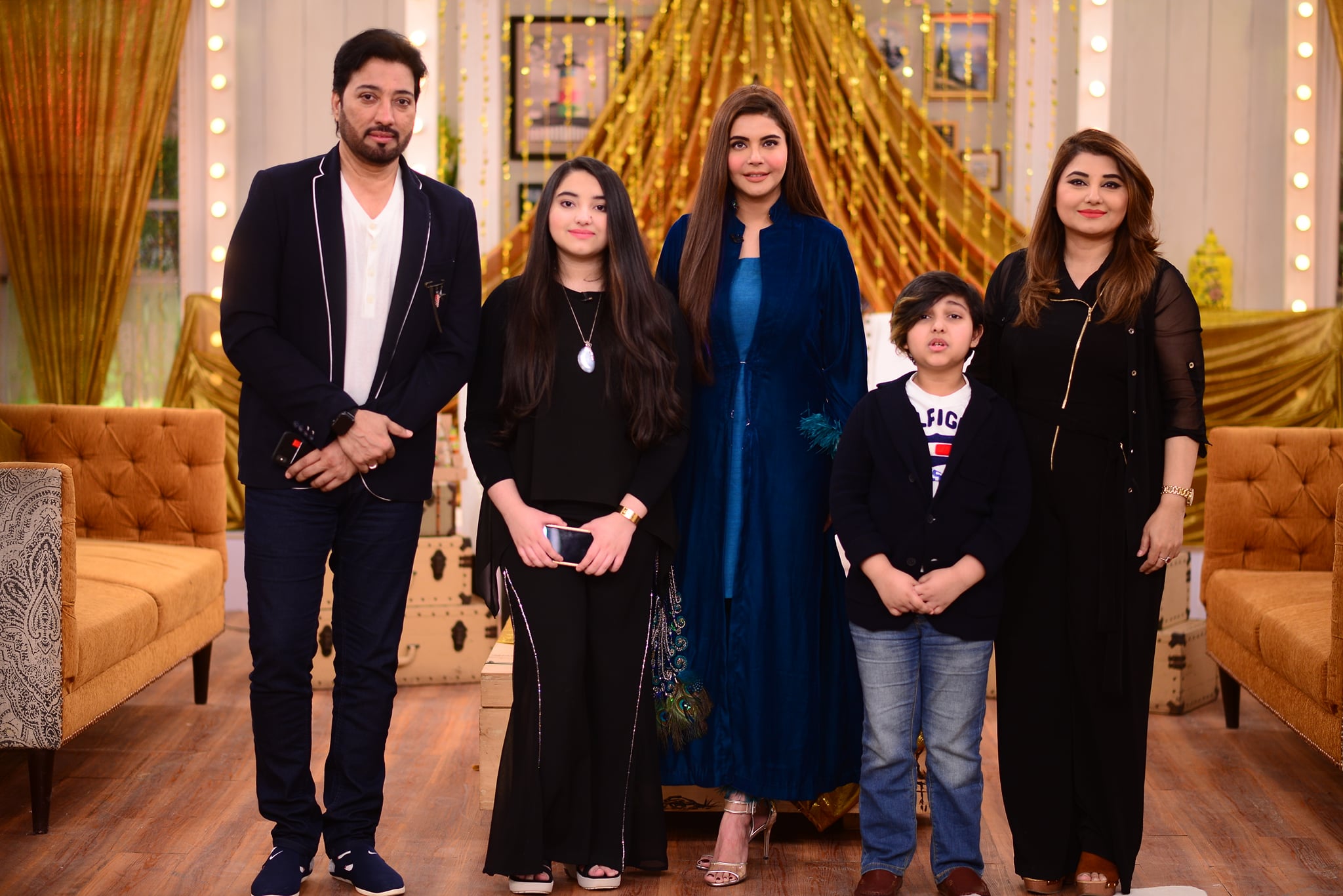 Beautiful Clicks of Javeria and Saud with Family from Good Morning Pakistan