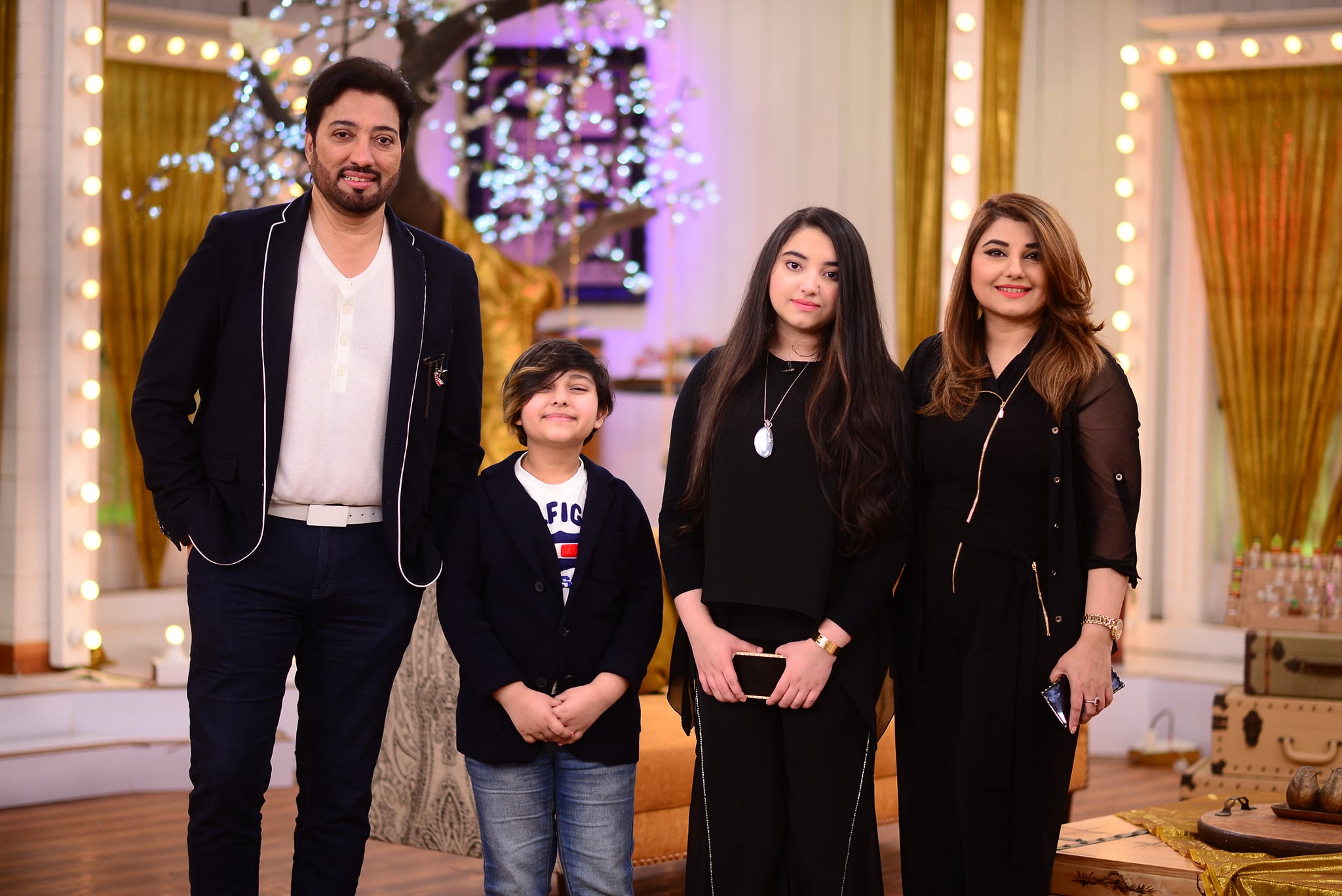 Beautiful Clicks of Javeria and Saud with Family from Good Morning Pakistan