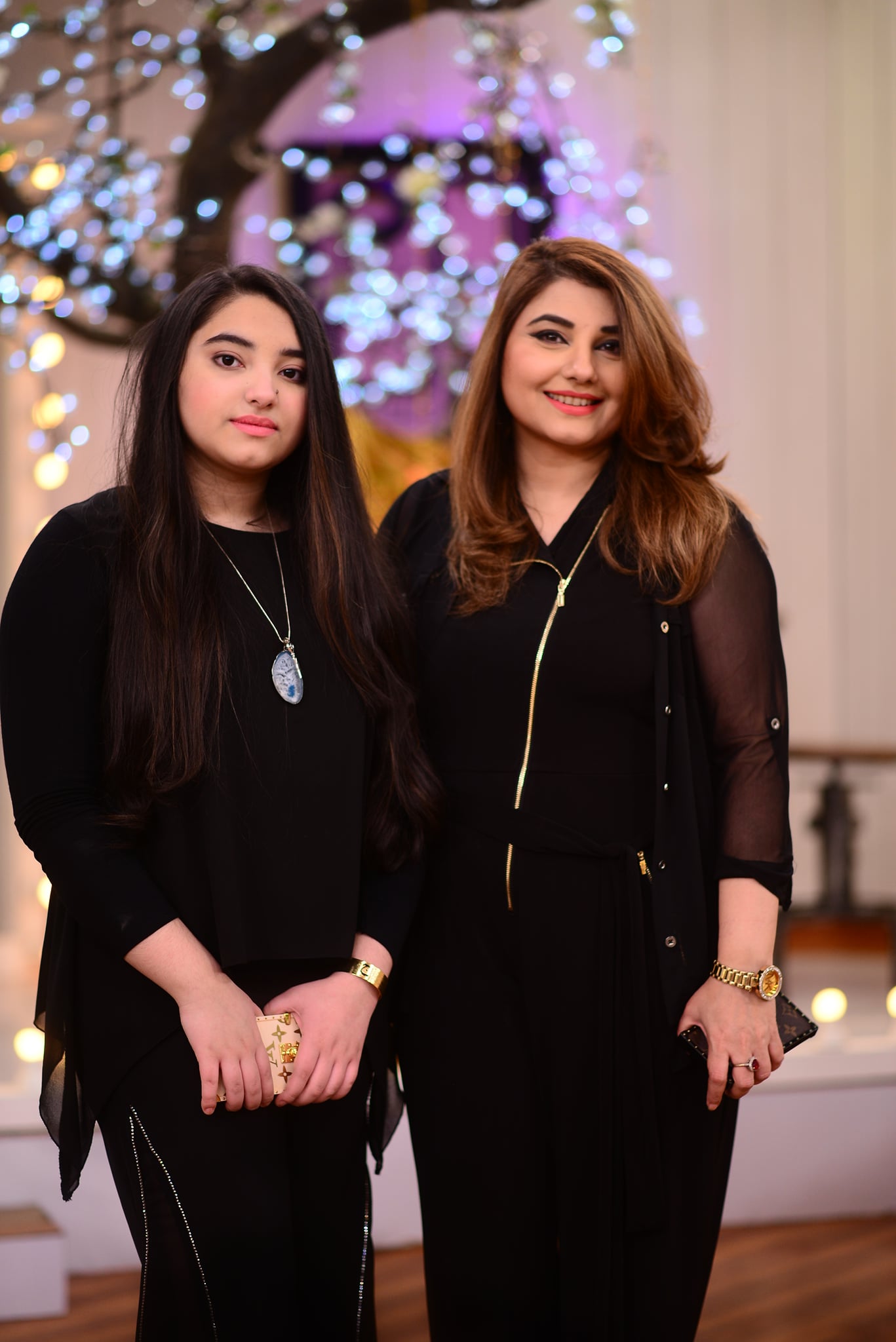 Beautiful Clicks of Javeria and Saud with Family from Good Morning Pakistan