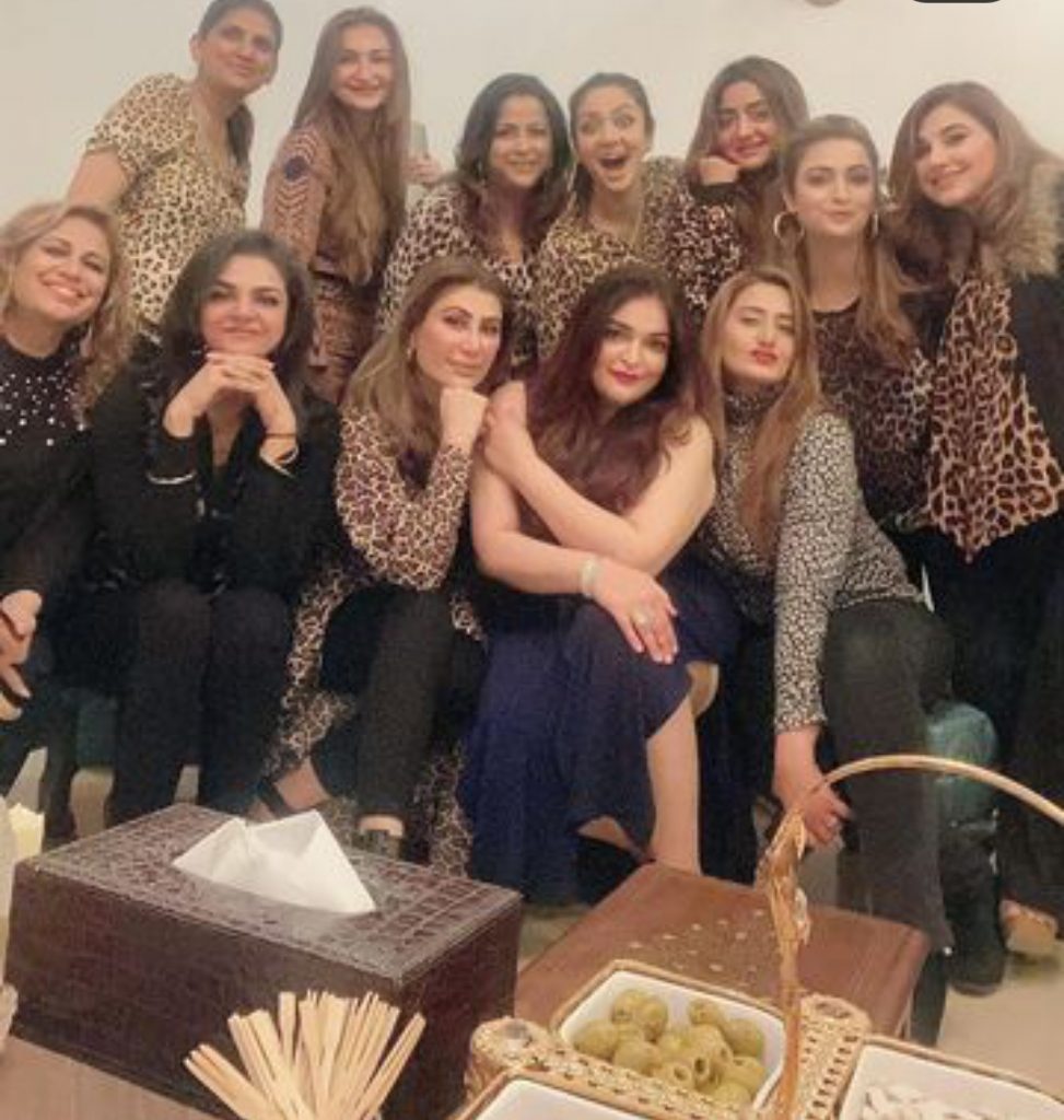 Javeria Saud Pictures With Friends