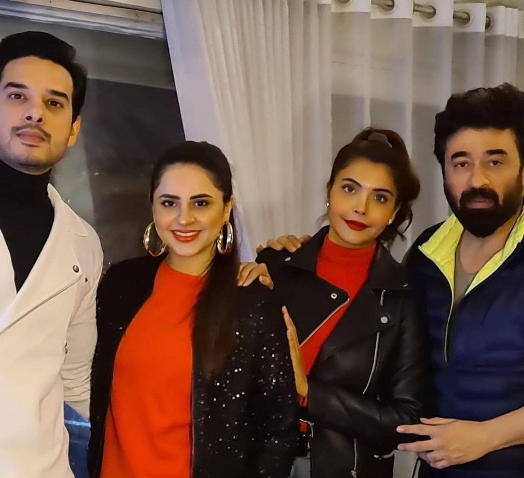 Kanwar Arsalan And Yasir Nawaz Celebrating New Year With Their Wives At The Forest Restaurant