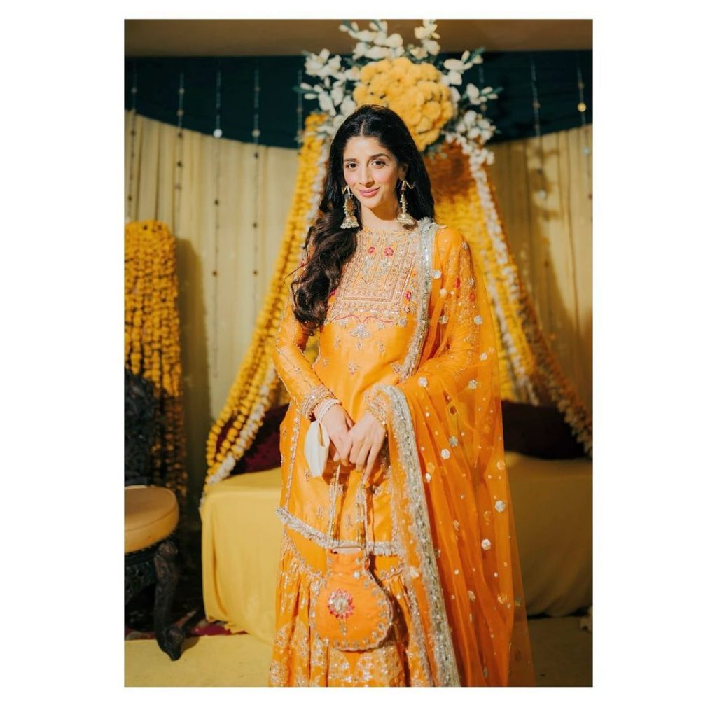 Mawra Hocane Looked Ravishing At Her Friend's Mayoun