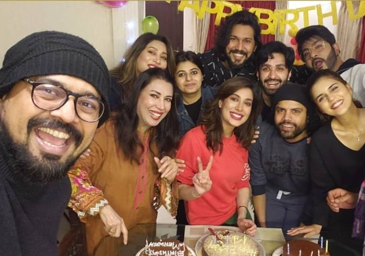 Mehwish Hayat's Birthday Celebration With Friends And Family