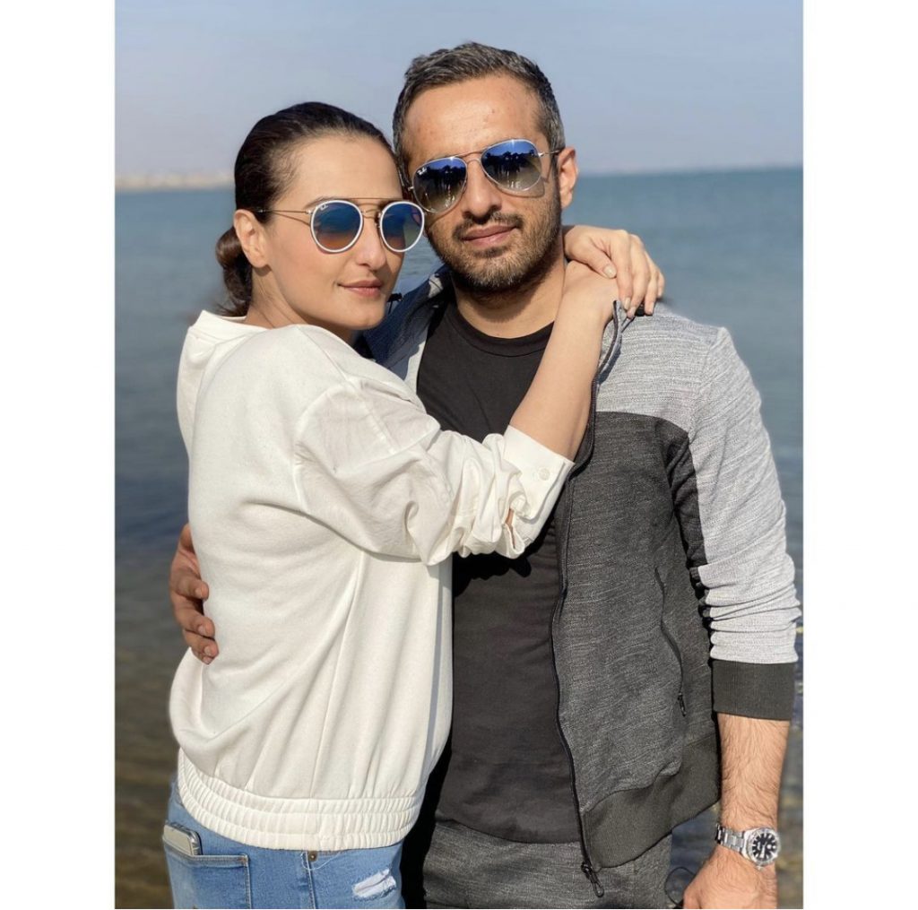 Momal Sheikh Latest Pictures With Her Family