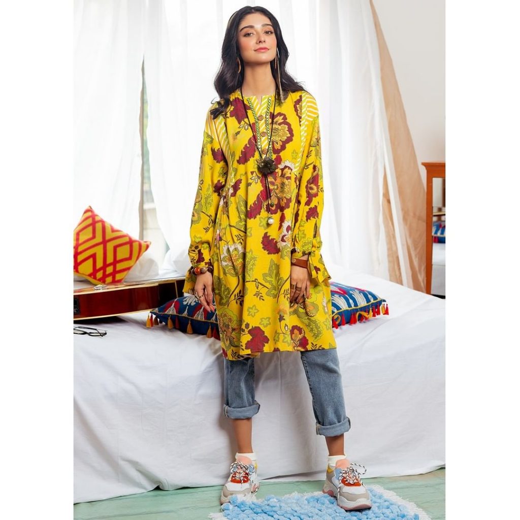 Noor Zafar Khan Featured In Zellbury Winter Collection