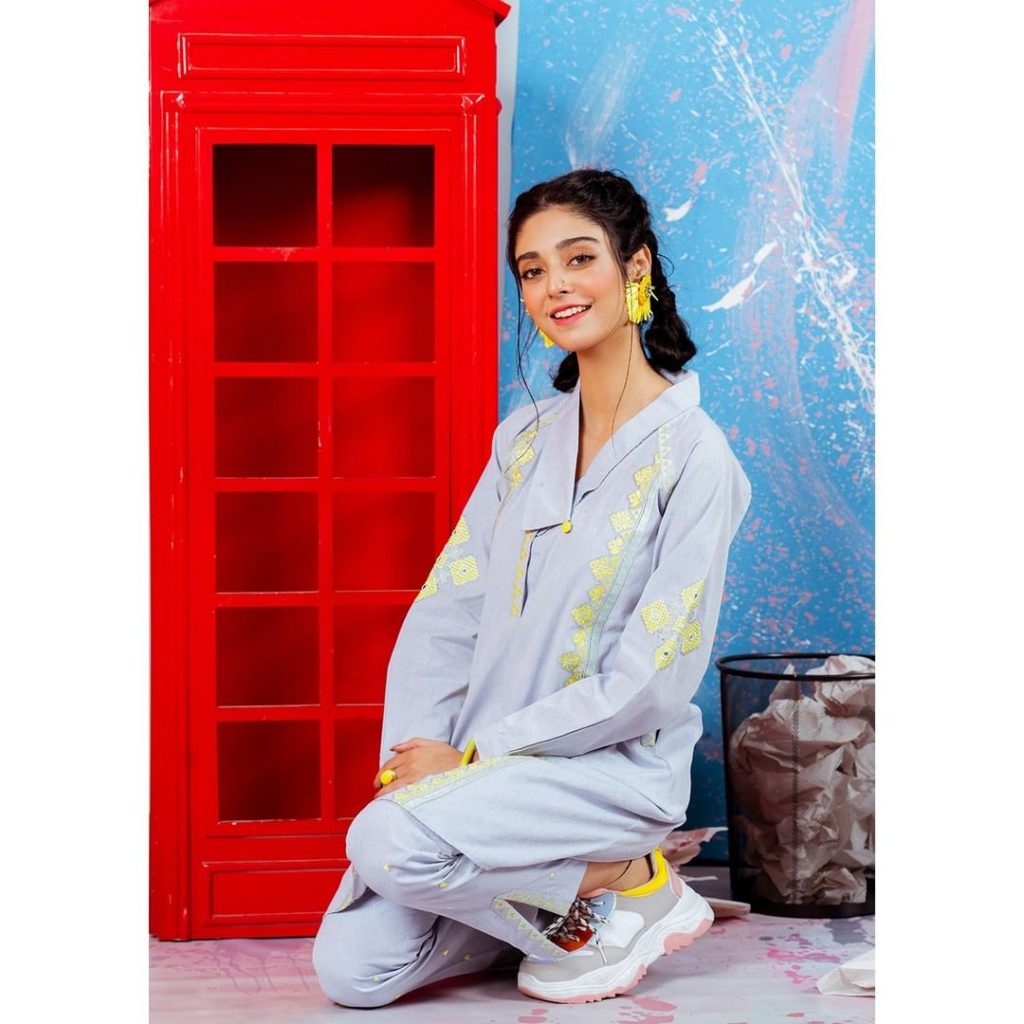 Noor Zafar Khan Featured In Zellbury Winter Collection