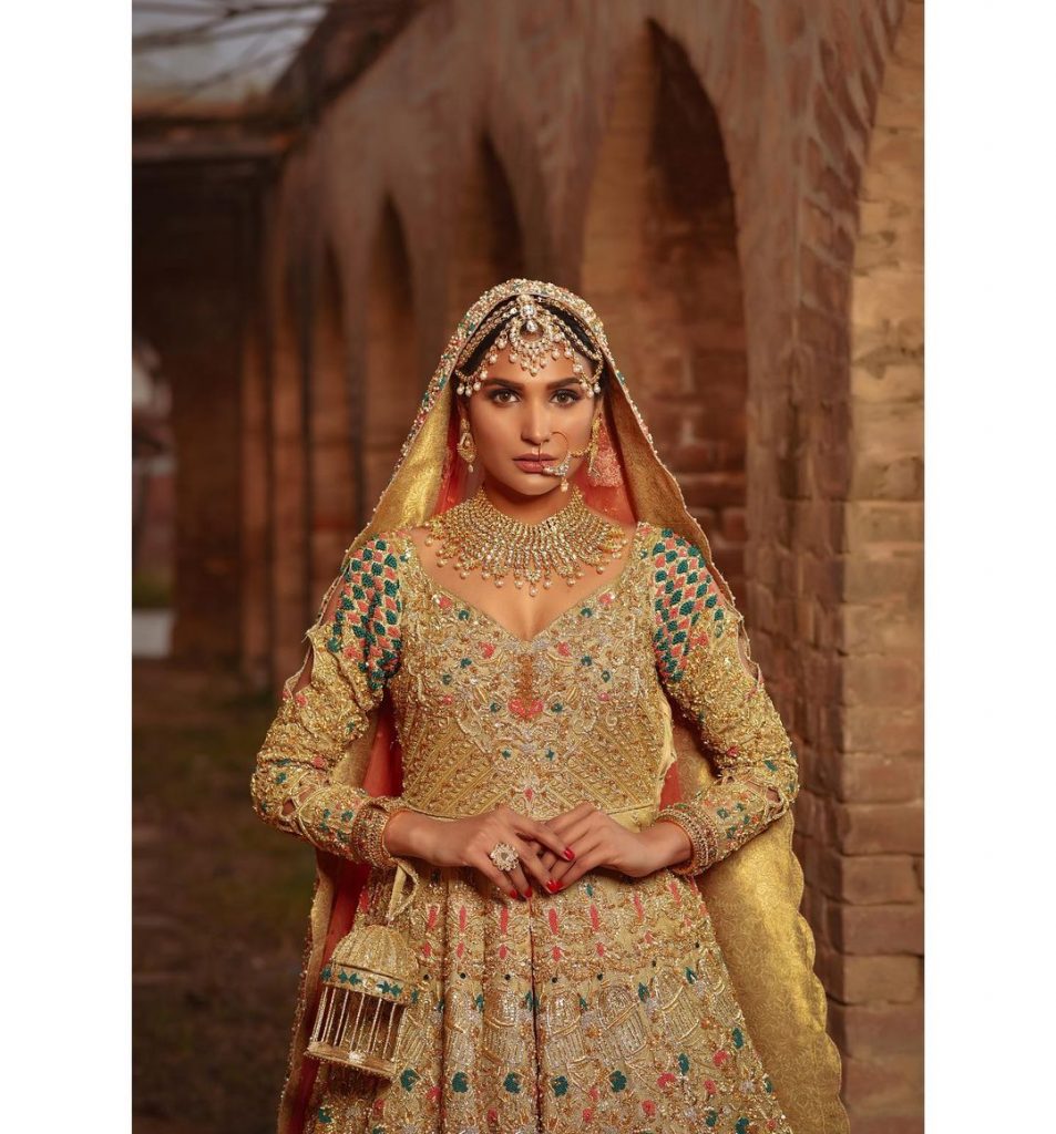 Pictures Of Amna Ilyas In Bridal Dress