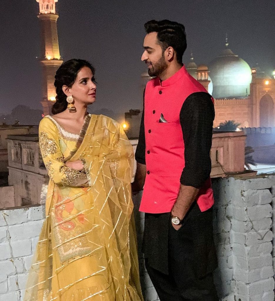 Saba Qamar And Agha Mustafa Hassan BTS Pictures From Manjogi