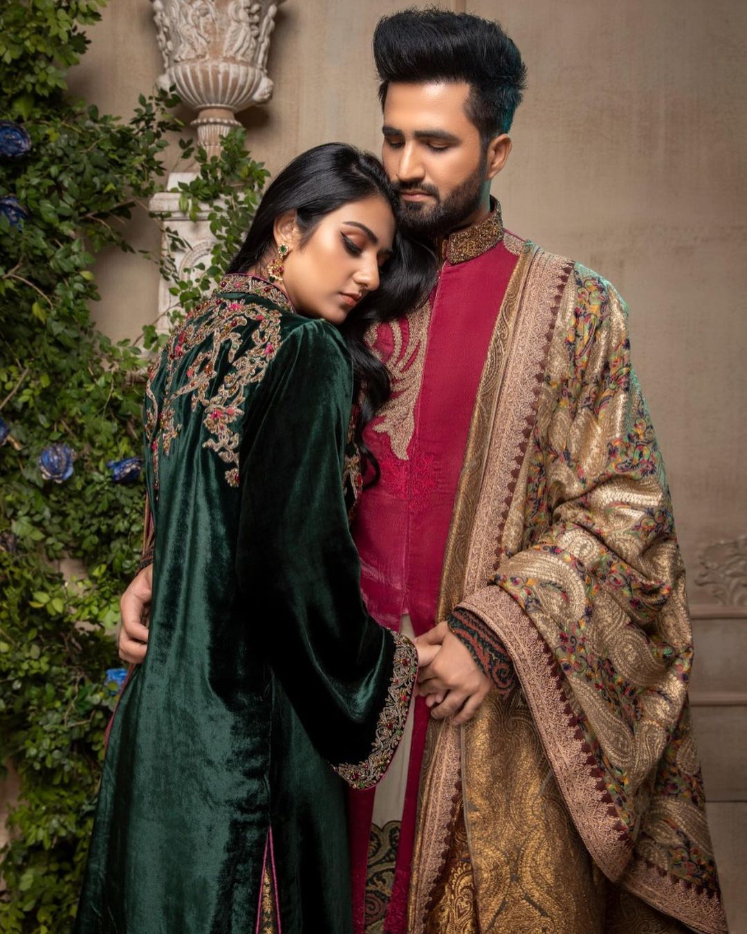 Beautiful Couple Sarah Khan and Falak Shabir - Latest Pictures